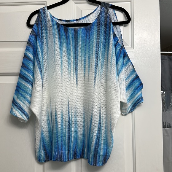 Luisa Ricci Cold Shoulder Knit Sweater ombre color bleed EUC Size Medium - Picture 2 of 7
